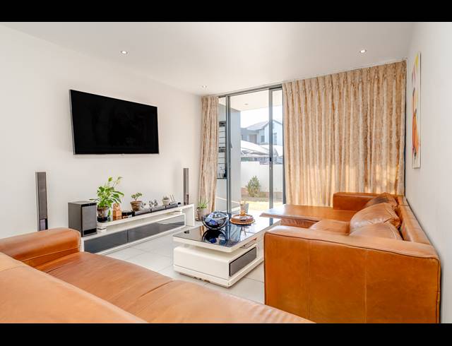 3 BEDROOM APARTMENT FOR SALE IN BROADACRES